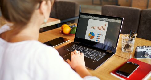 How Should a Single Person Build a Financial Plan?